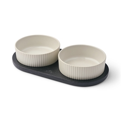 DogCopenhagen Kronborg Ekträ Foderbar med 2 Skålar Offwhite & Black